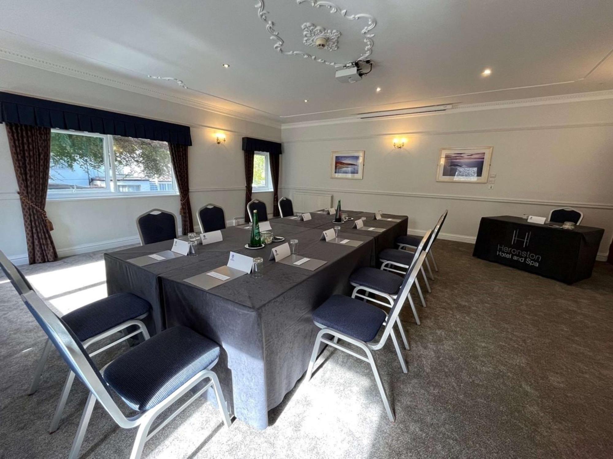 Best Western Premier Heronston Hotel & Spa Bridgend  Exteriér fotografie